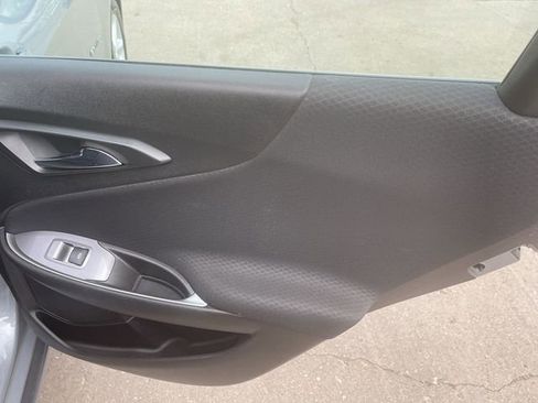 Used 2023 Chevrolet Malibu LT image 14