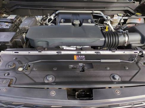 Used 2025 Chevrolet Colorado ZR2 w/ Technology Package image 23