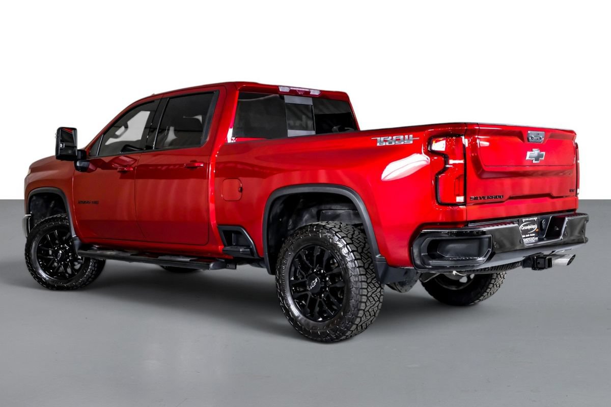 Used 2025 Chevrolet Silverado 2500 LTZ w/ LTZ Plus Package AWD/4WD image 10