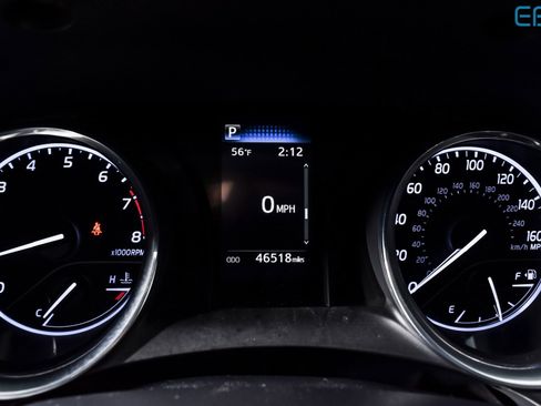 Used 2020 Toyota Camry SE image 19