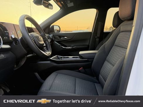 Used 2025 Chevrolet Equinox LT FWD image 27