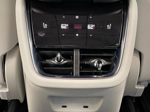 Used 2025 Volvo EX90 Ultra AWD/4WD image 20