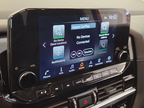Used 2025 Nissan Pathfinder SL w/ SL Premium Package FWD image 18