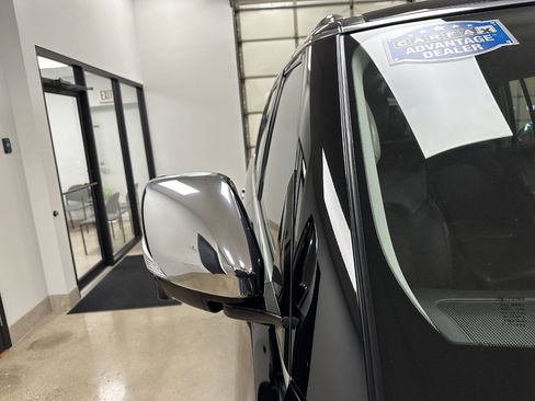 Used 2020 Nissan Armada SL w/ Premium Package image 12