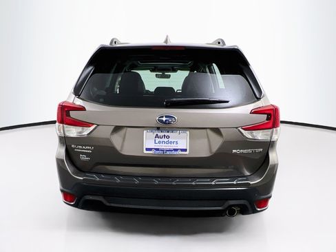 Used 2023 Subaru Forester Limited AWD/4WD image 6