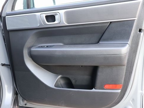 Used 2024 Hyundai Santa Fe SE image 9