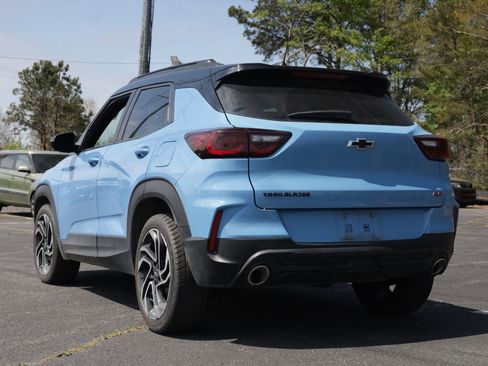 Used 2024 Chevrolet TrailBlazer RS image 3