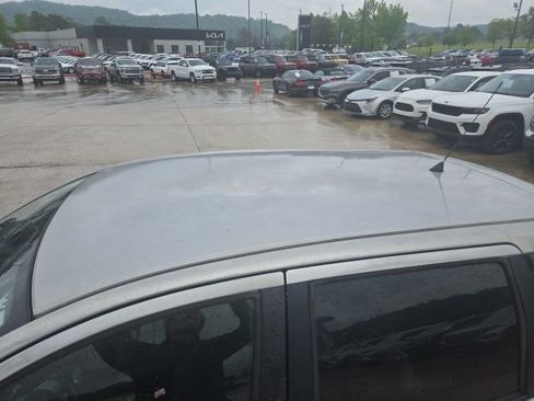 Used 2006 Scion xA FWD image 13