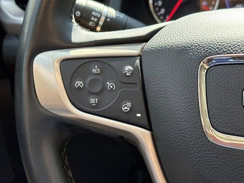 Used 2023 GMC Acadia Denali image 35