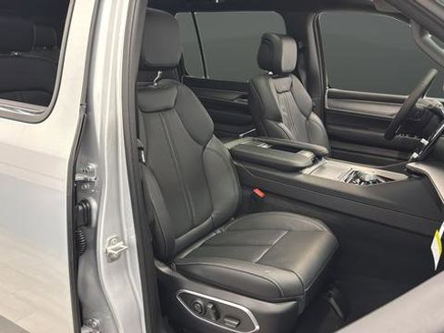 New 2026 Jeep Grand Wagoneer 4WD image 24