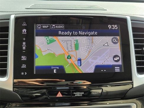 Used 2017 Honda Pilot Touring image 20