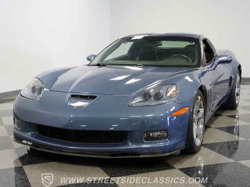 Used 2011 Chevrolet Corvette Grand Sport RWD image 19