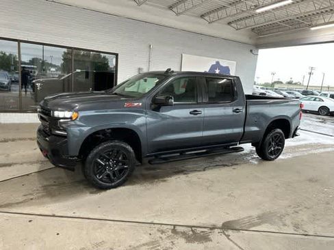 Used 2022 Chevrolet Silverado 1500 LT Trail Boss w/ Convenience Package II AWD/4WD image 16