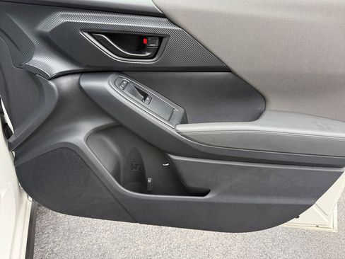 Used 2024 Subaru Crosstrek 2.0i Premium image 21