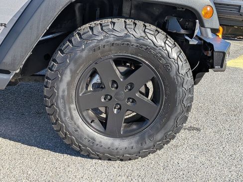 Used 2017 Jeep Wrangler Unlimited Sport w/ Quick Order Package 24S image 12