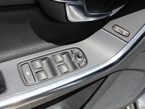 Used 2012 Volvo S60 T5 FWD image 12