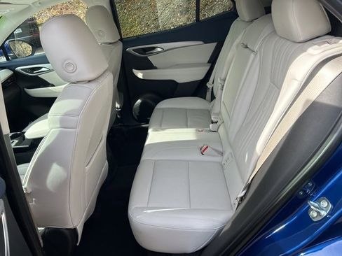 Used 2025 Buick Envision Avenir image 21