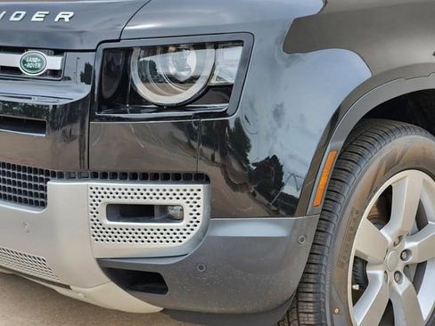 Used 2024 Land Rover Defender 110 S image 5