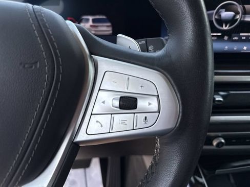 Used 2025 BMW X7 xDrive40i w/ Premium Package AWD/4WD image 22