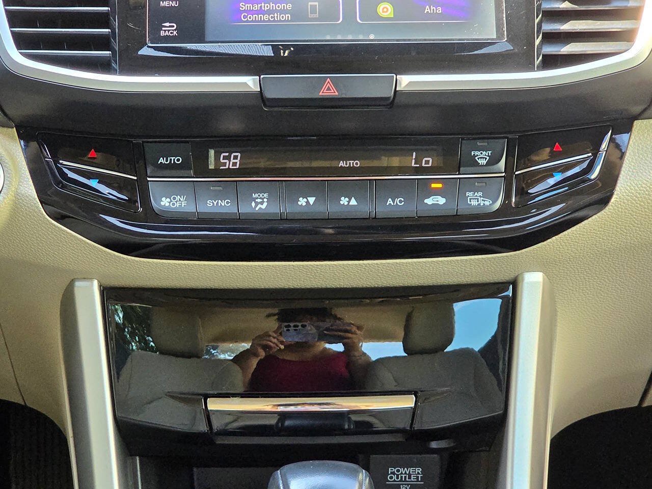 Used 2016 Honda Accord Touring image 29