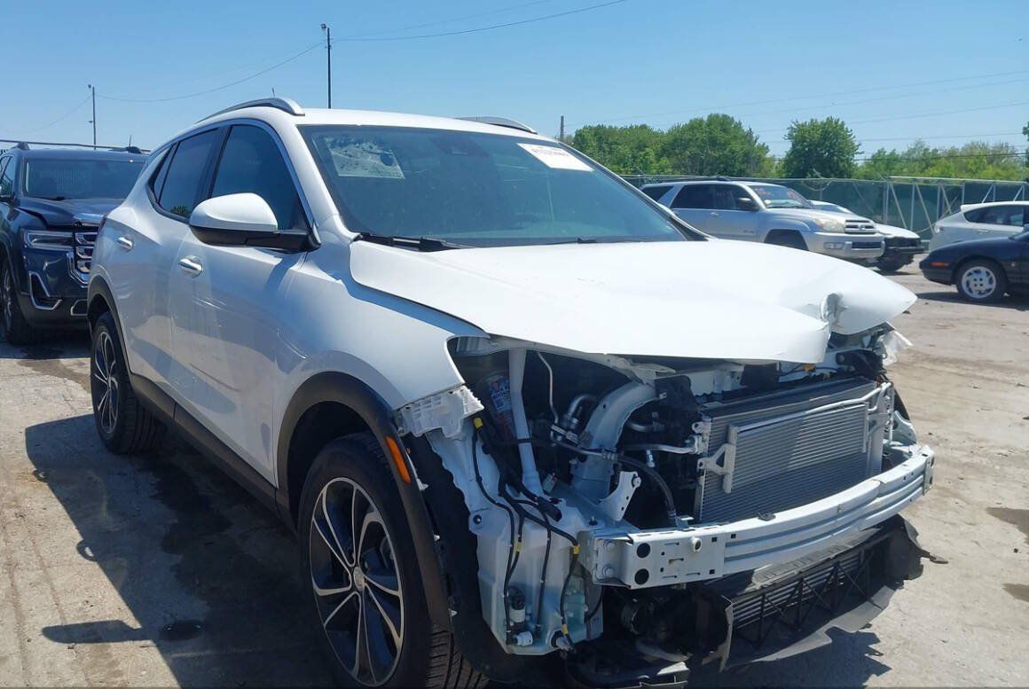 Used 2023 Buick Encore GX Select FWD image 45