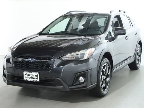 Used 2018 Subaru Crosstrek 2.0i Limited image 3