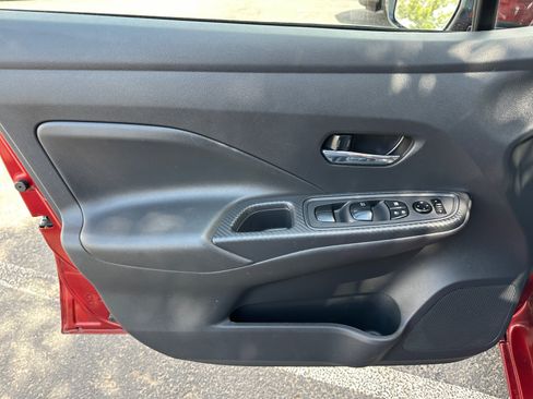 Used 2025 Nissan Versa SV w/ Trunk Package FWD image 15
