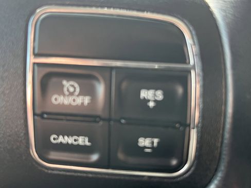 Used 2016 Jeep Wrangler Rubicon w/ Power Convenience Group AWD/4WD image 19