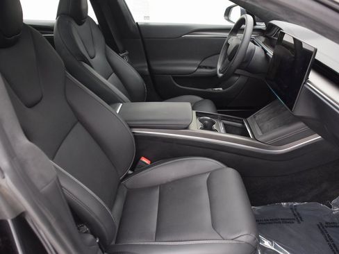 Used 2024 Tesla Model S Plaid image 15