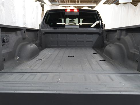 Used 2024 RAM 3500 Tradesman w/ Chrome Appearance Group image 7