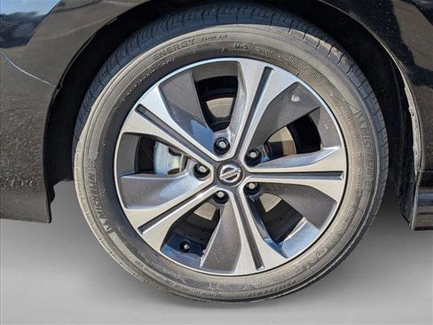 Used 2019 Nissan Leaf SV w/ SV Technology Package image 10