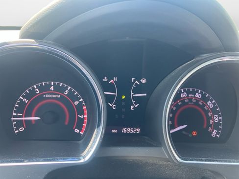 Used 2013 Toyota Highlander Plus FWD image 14
