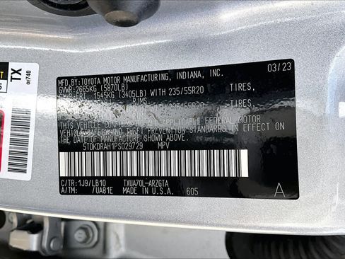 Used 2023 Toyota Highlander Limited FWD image 37