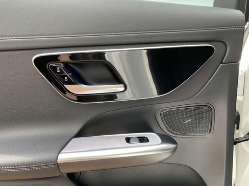 Certified 2025 Mercedes-Benz GLC 300 4MATIC image 18