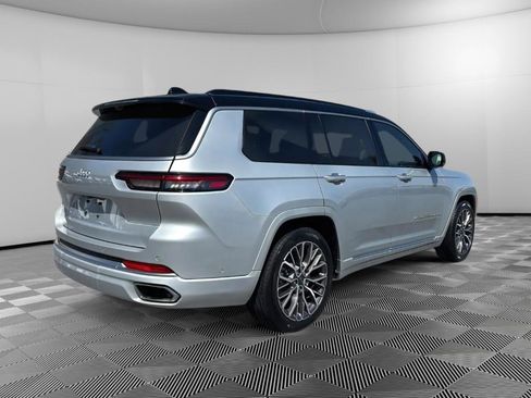 Used 2024 Jeep Grand Cherokee L Summit image 4