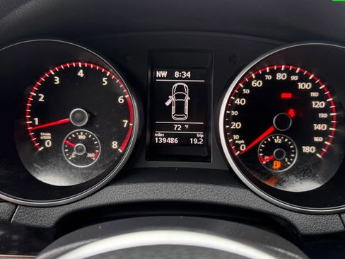 Used 2011 Volkswagen GTI 4-Door FWD image 17