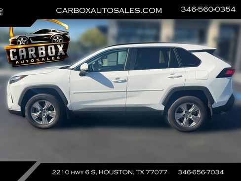 Used 2023 Toyota RAV4 XLE image 2