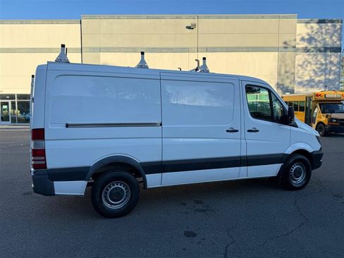 Used 2017 Mercedes-Benz Sprinter 2500 image 23