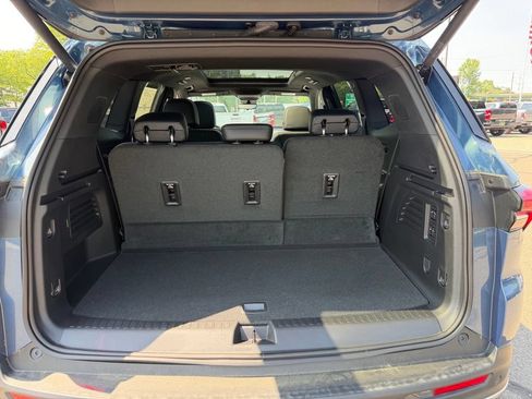 New 2026 Buick Enclave Preferred w/ Power Package AWD/4WD image 9