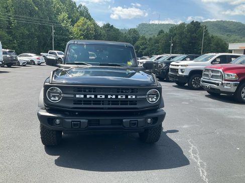 Used 2024 Ford Bronco Black Diamond AWD/4WD image 2