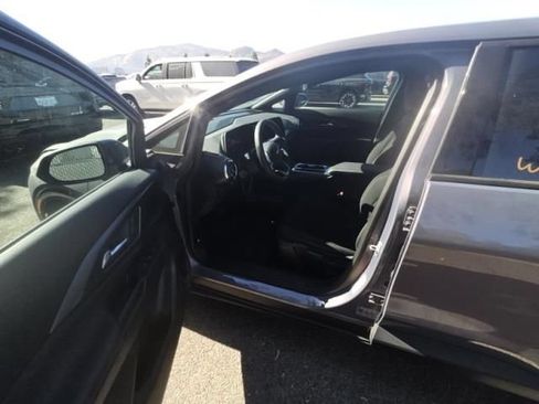 Used 2025 Chevrolet Equinox EV LT FWD image 6