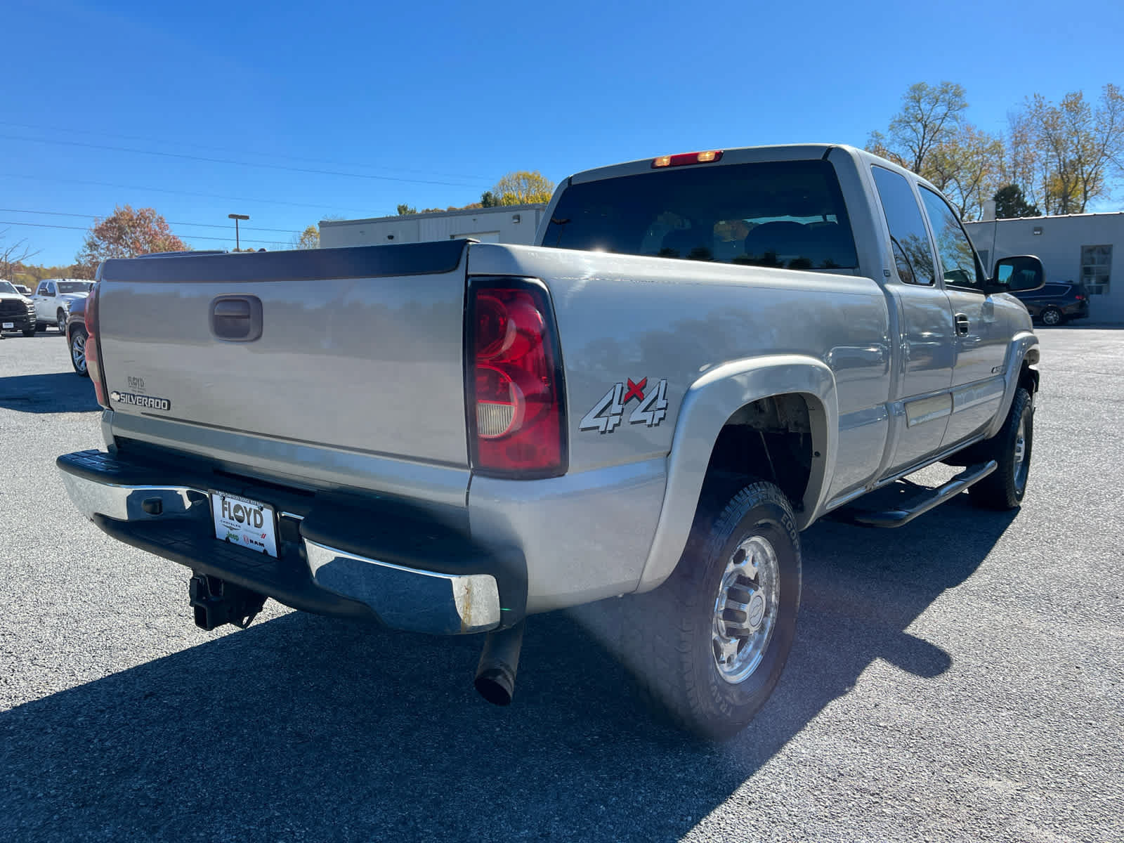 Used 2007 Chevrolet Silverado 2500 LT AWD/4WD image 3