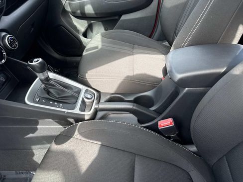Used 2023 Hyundai Venue SEL w/ Cargo Package FWD image 15