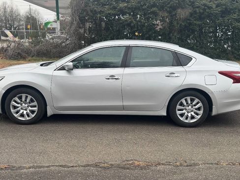 Used 2018 Nissan Altima 2.5 S w/ S Convenience Package image 5