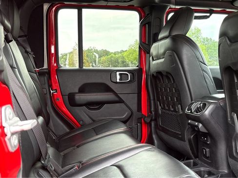 Used 2020 Jeep Gladiator Rubicon AWD/4WD image 7