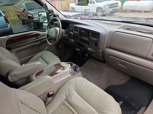 Used 2001 Ford Excursion Limited image 17