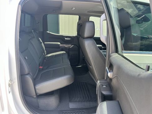 Used 2020 Chevrolet Silverado 1500 LTZ w/ LTZ Premium Package AWD/4WD image 15