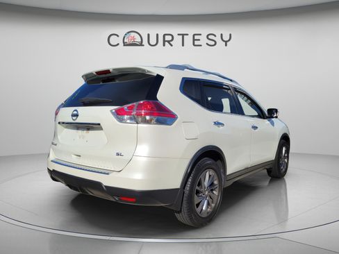 Used 2016 Nissan Rogue SL FWD image 3
