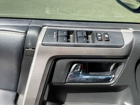 Used 2018 Toyota 4Runner SR5 Premium AWD/4WD image 18