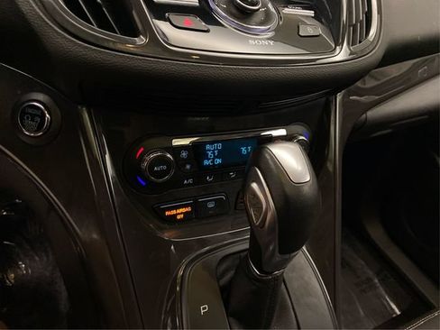 Used 2016 Ford Escape Titanium AWD/4WD image 33